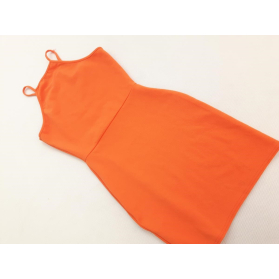 PRETTYLITTLETHING dopasowana SUKIENKA z rozci | Lapciucha.pl