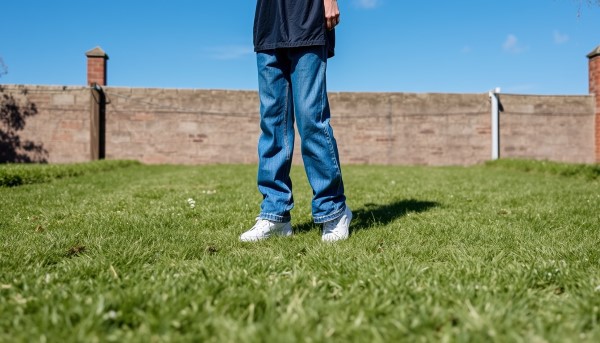 Jak rozpoznać autentyczny jeans typu "selvedge" w koszu z denimem?